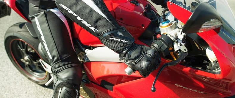 Jakie rękawice motocyklowe na jesień? 5 propozycji!